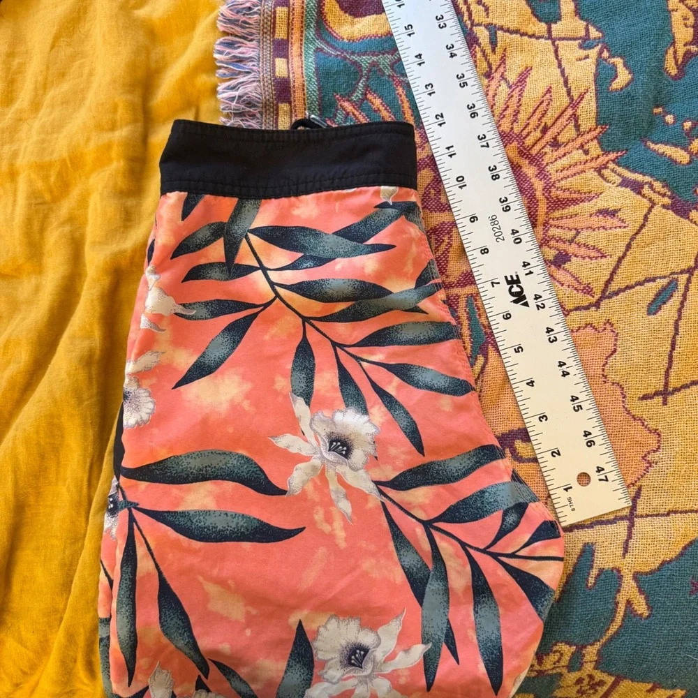 Volcom Mod-Tech Mens 29 Board Shorts‎ Coral Tropical Floral Swim Trunks Surf